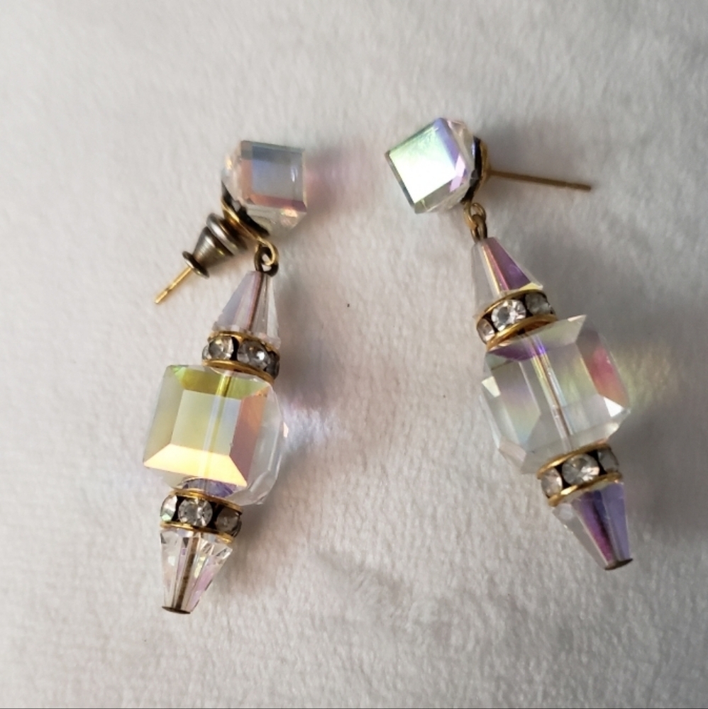Elegant Crystal Drop Earrings